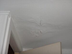 Wet, crumbly and bubbly plaster are signs of penetrating damp water damage in brisbane properties