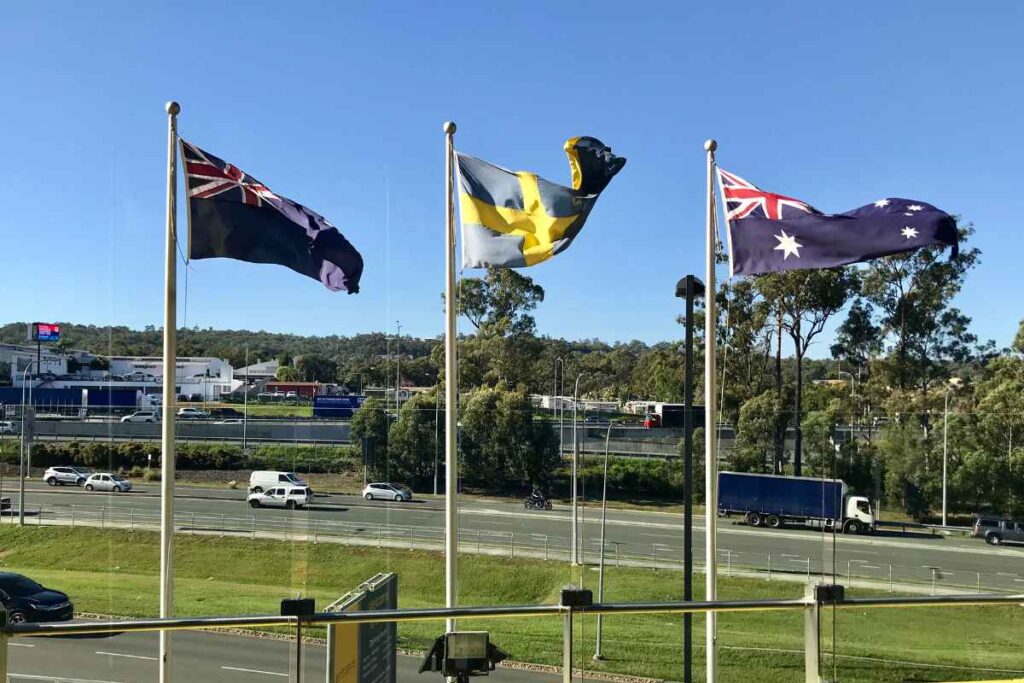 Slacks Creek - Overlooking the M1 motorway from Ikea