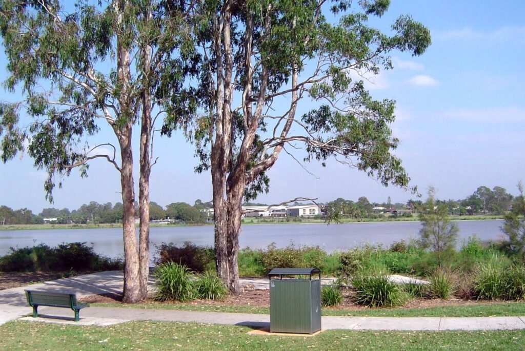 Tygum Lagoon, Waterford West. Beware of the buyer risks like flooding in Waterford West